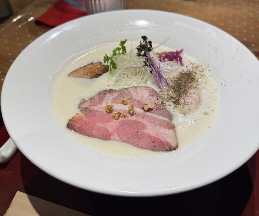 らー麺 れとろや